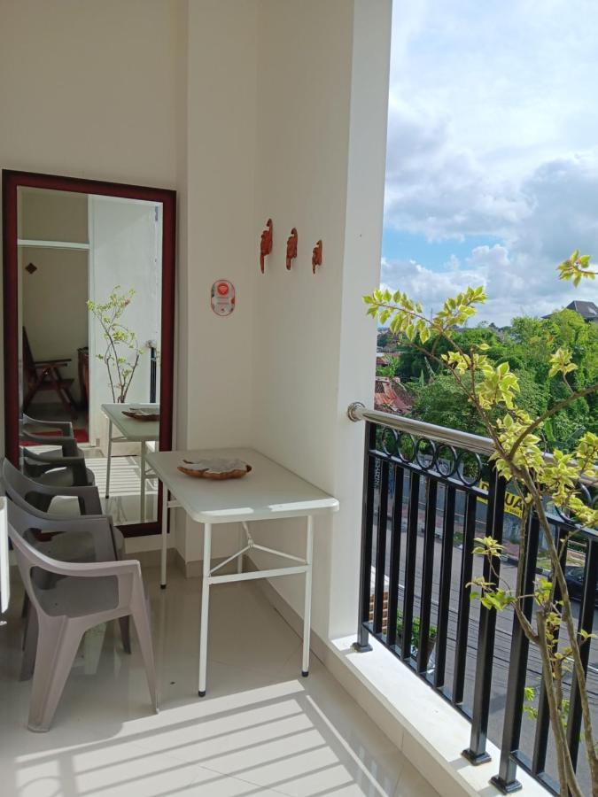 The Cabin Hotel Ambasador Yogyakarta Exterior foto