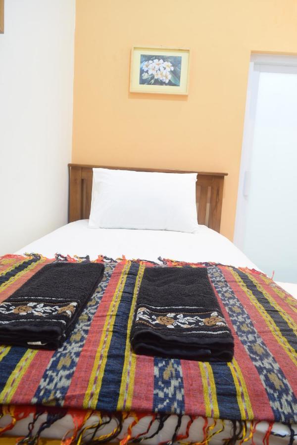 The Cabin Hotel Ambasador Yogyakarta Exterior foto