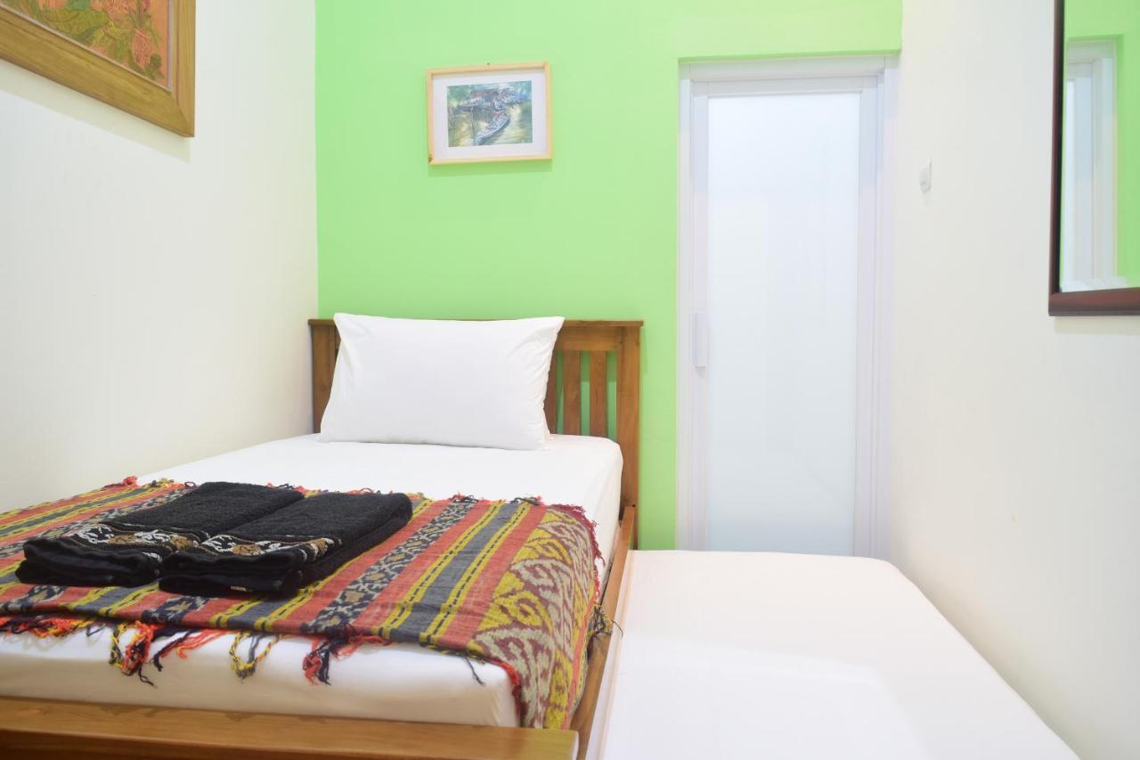 The Cabin Hotel Ambasador Yogyakarta Exterior foto